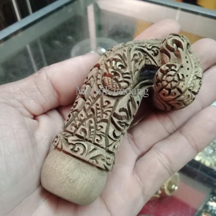 

Handel Gagang Keris Pusaka Kayu ukir antik pasti murah