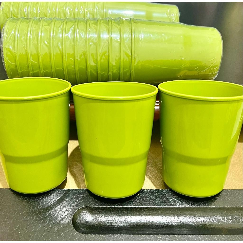 1 Lusin = 12 PCS Cangkir Plastik Aqua V / Gelas Plastik / Tempat Minum (Warna Random) - VITARA