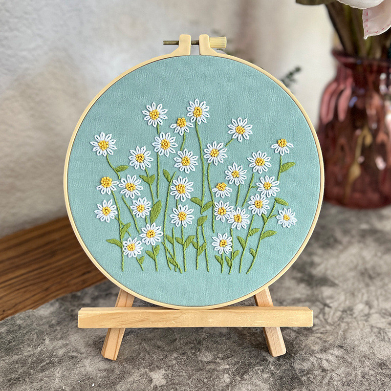 

Daisy Bouquet Embroidery Kit with Patterns and Instructions Cross Stitch Set for Beginners Adults DIY Adult Beginner