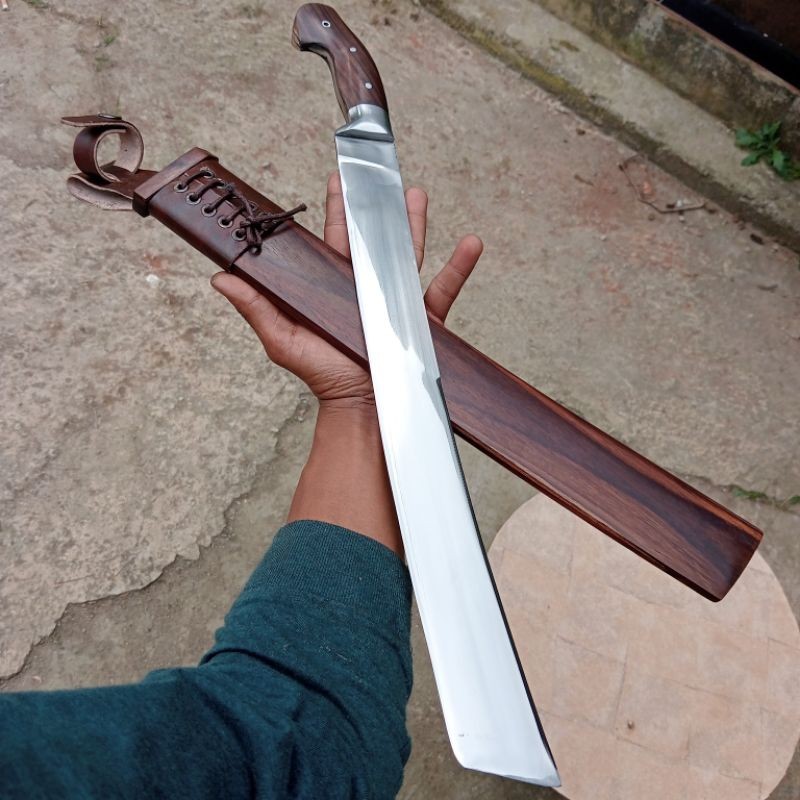 Golok pamoroan panjang