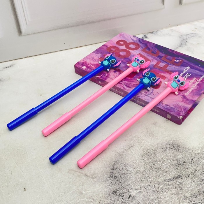 

Pulpen Bolpen Pena gel Tinta Hitam Stitch Super Cute Lucu / Bolpen karakter LILO STITCH Imut Unik Alat Tulis Sekolah Anak Kekinian Kualitas Terbaik Harga Termurah Bisa Grosir dan COD