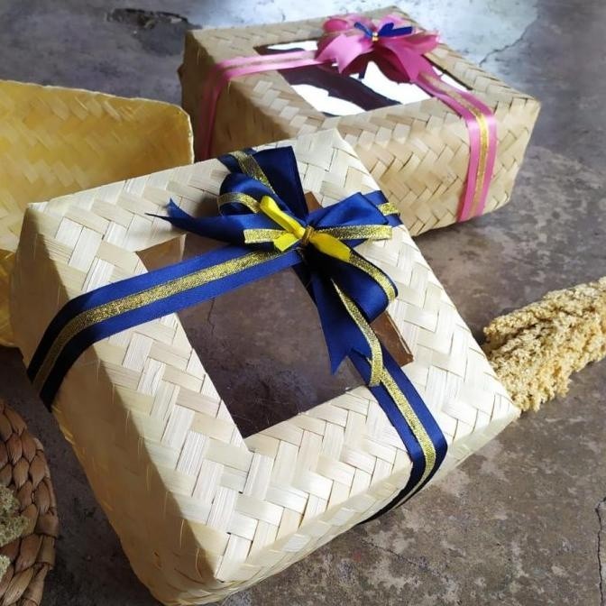 Besek Bambu Mika Pita Natural 20 x 20 cm  | besek bambu hampers | kotak hantaran hajatan lebaran