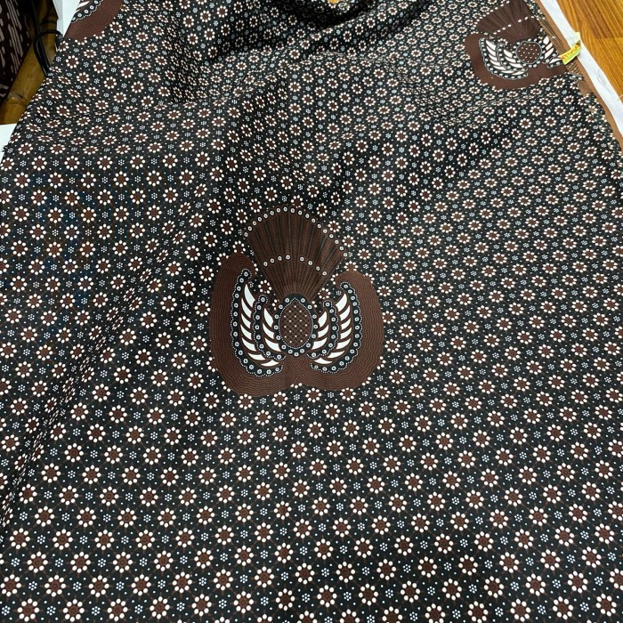 kain batik jarik panjang motif truntum garuda sogan jogja bahan halus