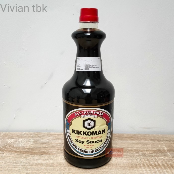 

vv Kikkoman Shoyu Premium Soy Sauce 1.6L - Kecap Asin Jepang Resto - Standard