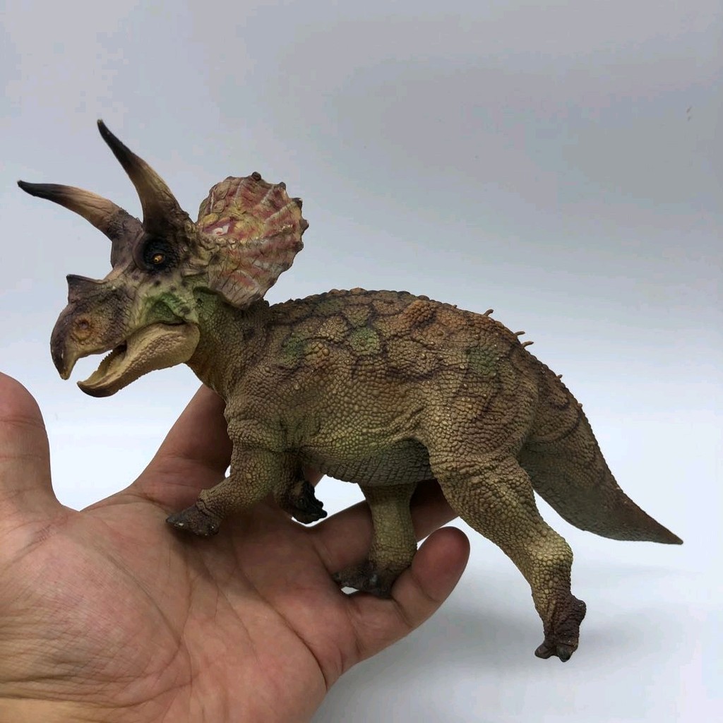 Genuine Bandai Action Figure Animation Peripheral Simulation Animal Triceratops Dinosaur Extinction 