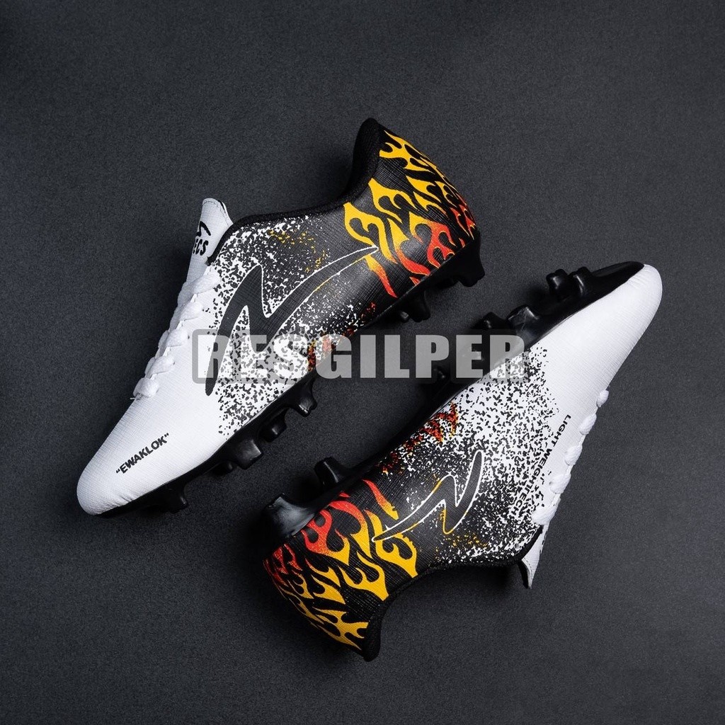 Sepatu Bola Anak SD SMP SPECS Ukuran 33 34 35 36 37 38