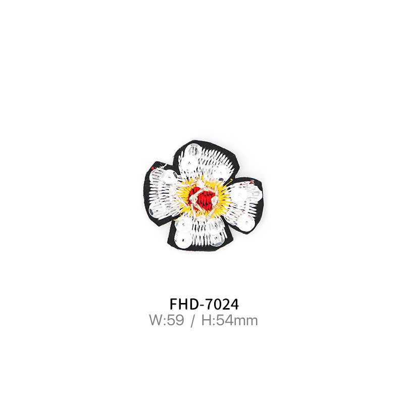 

Handmade Beads Big Dragonfly Flower Bug Cloth Sticker Fluffy Slippers Decorative Accessories DIY