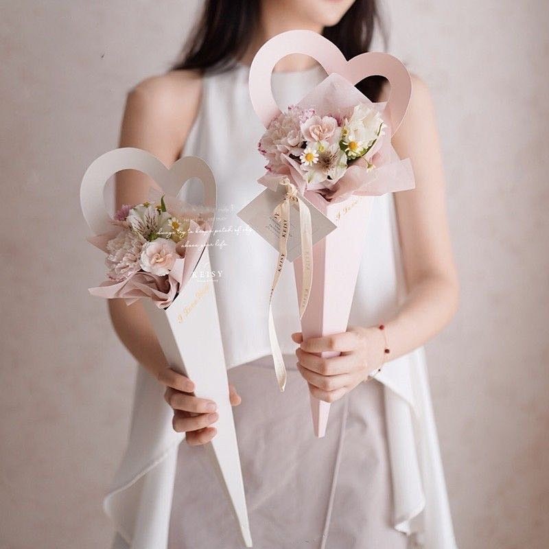 

Box Kertas Bunga Buket Motif Cone Love (hrg per 1 lembar) | Flower Cone Paper.