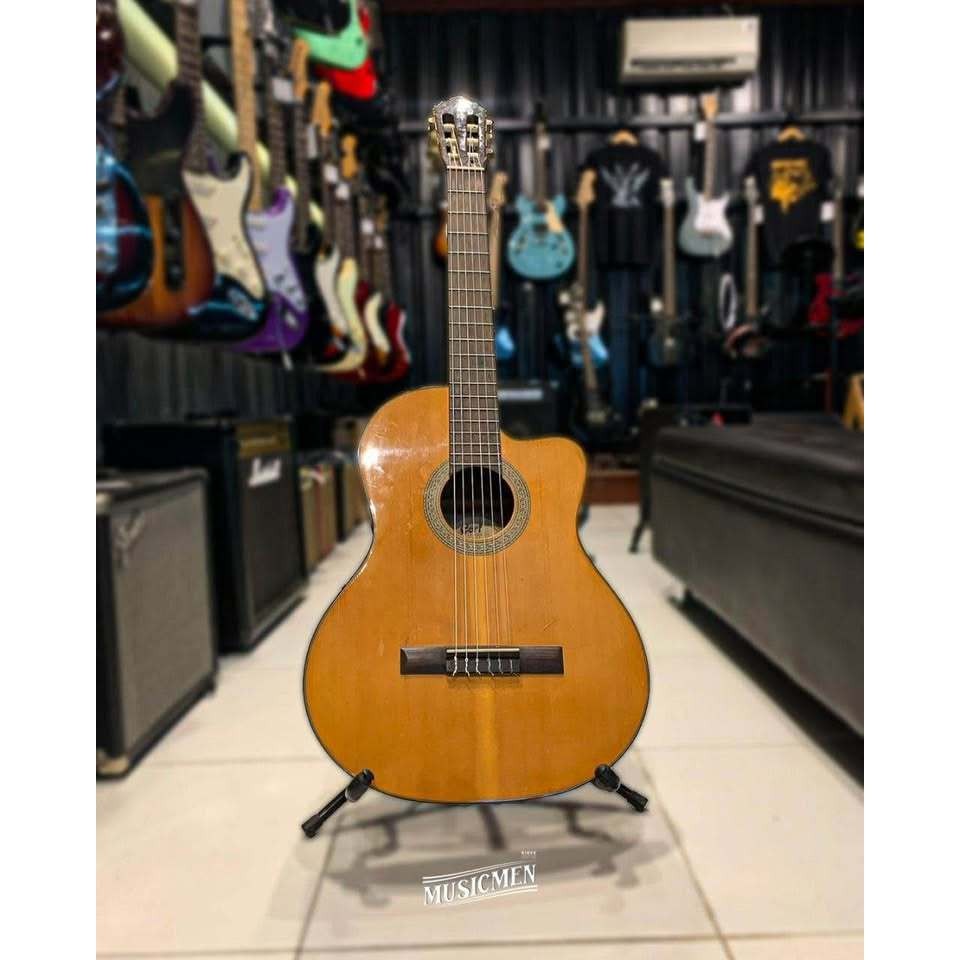 Gitar Klasik Cort ACC11ME NAT