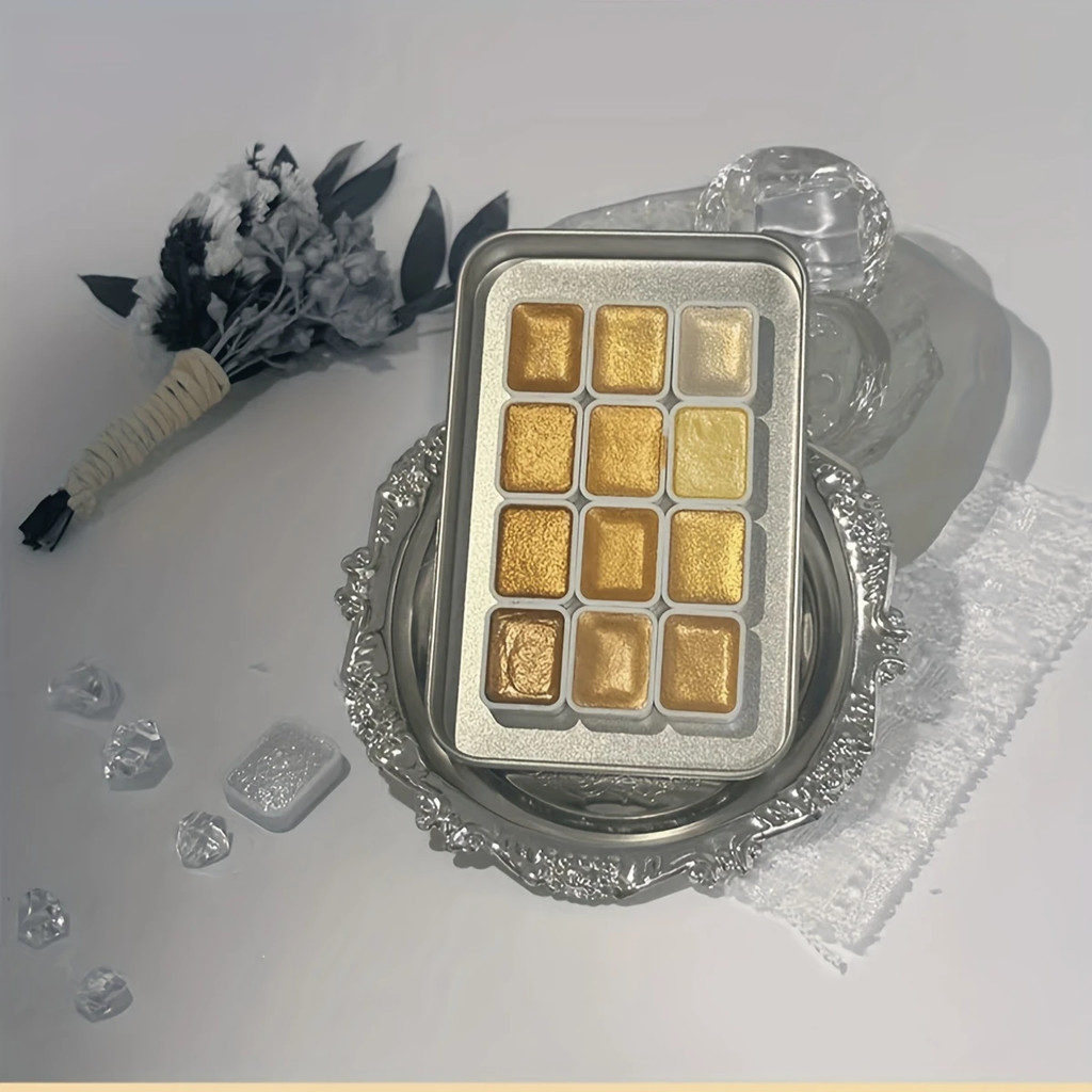 

A Set of 12 Shimmering Solid Watercolors in a Small Box, Perfect for Traditional Chinese Painting And Artistic Creations.