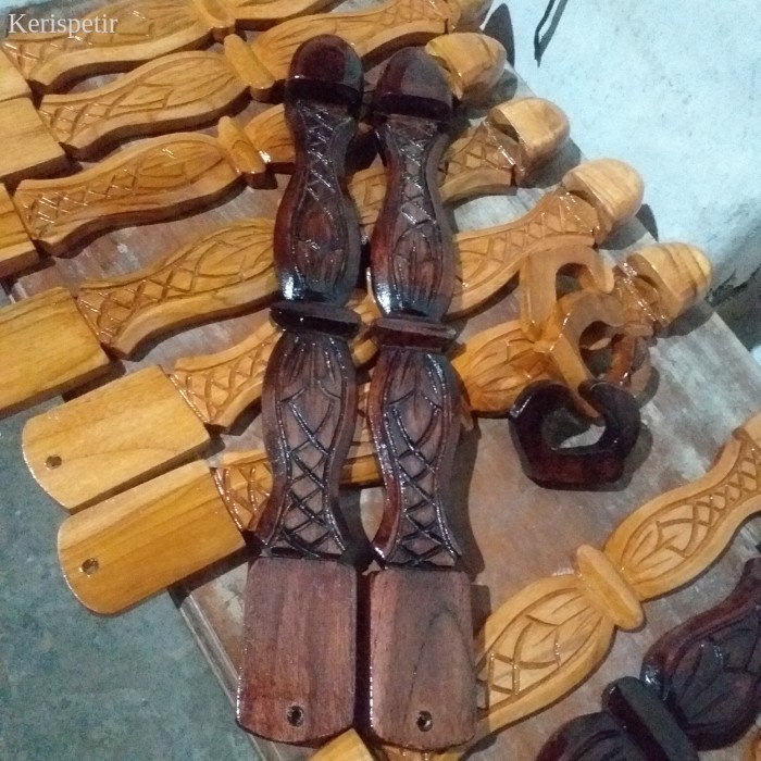 

blawong keris tempel kayu jati - Cokelat murah laris