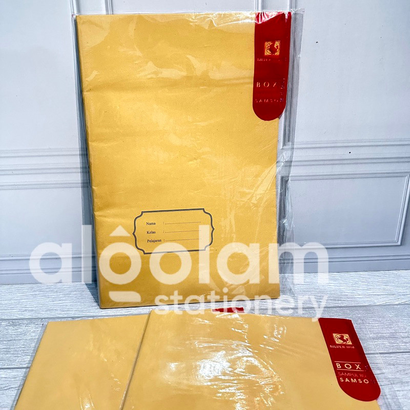 

SATU PACK ( 20 LEMBAR 25cm x 18cm ) Sampul Kertas Buku Tulis Boxi Sampul Kertas Buku Boxy Lengkap