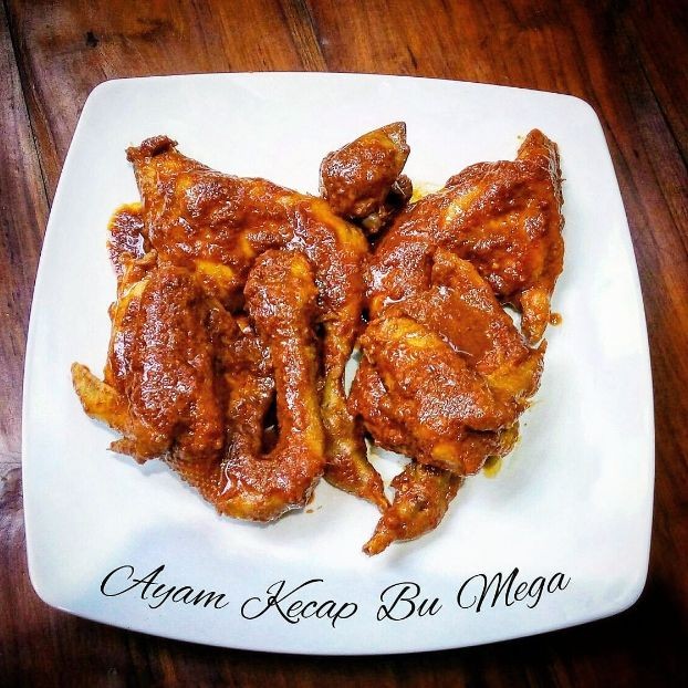 

Ayam kampung Bu Mega - Bumbu Kecap