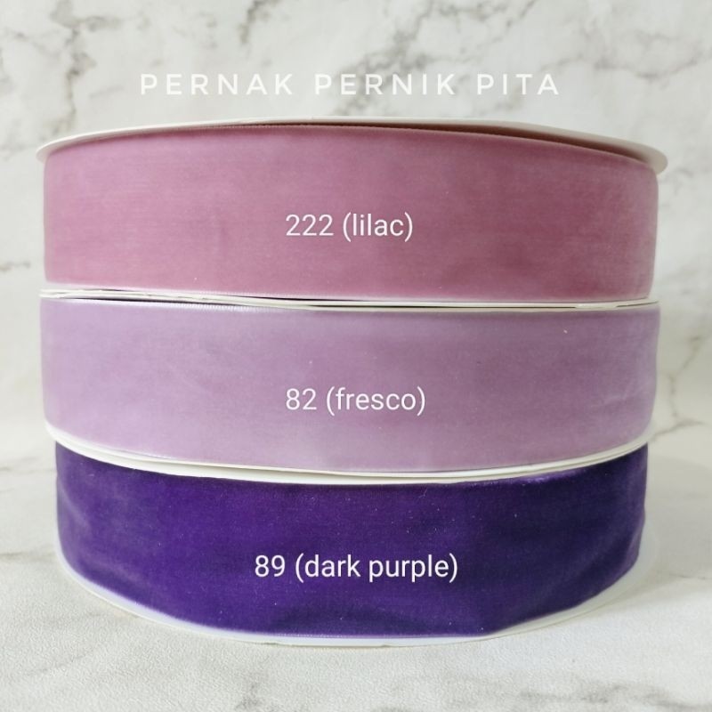 

PITA VELVET LEBAR 3.8CM HRG PER-90CM/BUKAN 1 ROLL. BLUDRU IMPORT