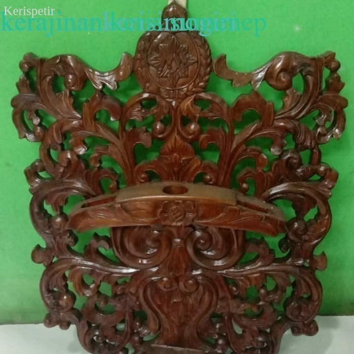 

Blawong tempat k eris dinding isi tiga bahan kayu jati 80 murah antik