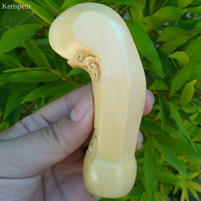 

Deder atau gagang keris solo kayu cendana jawa garap bagus murah antik