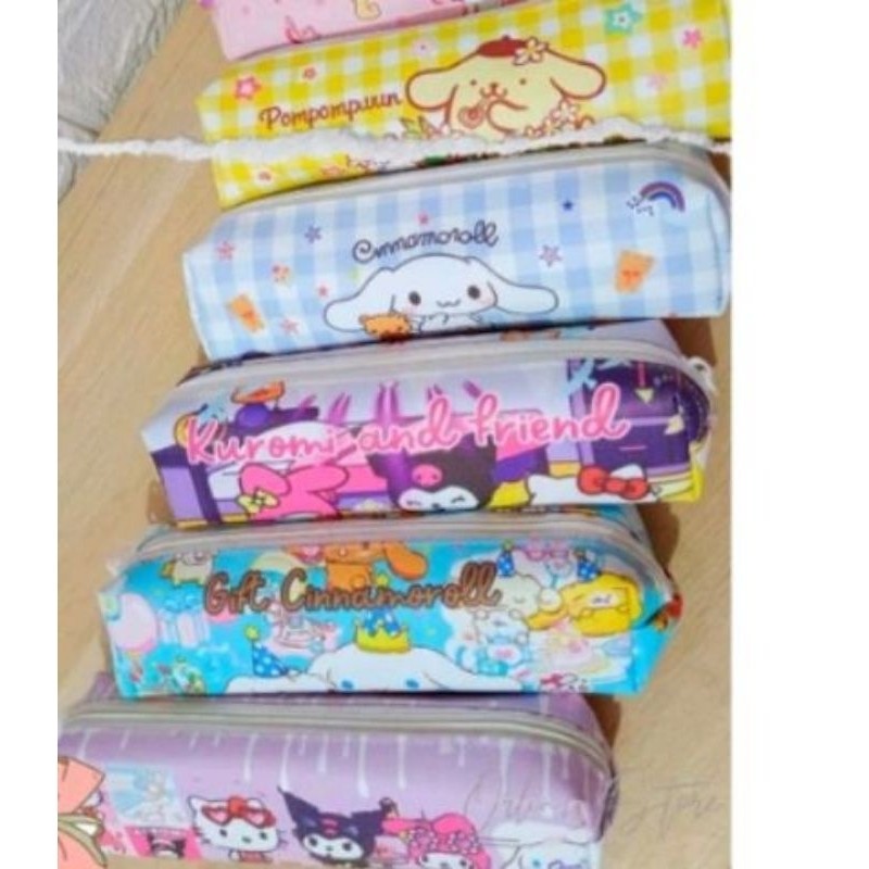 

Tempat Pensil Dompet Sanrio Kuromi