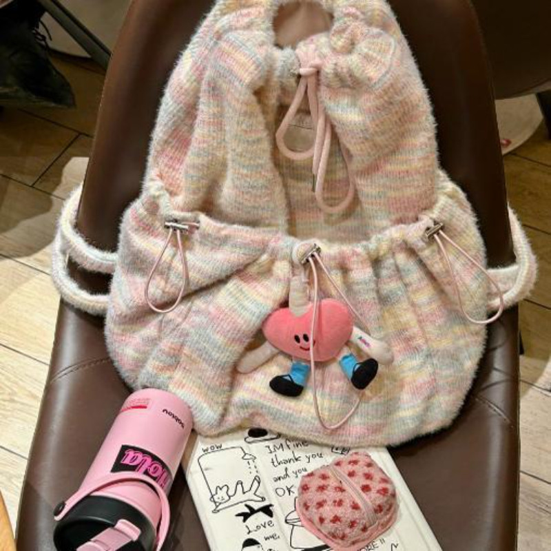 Tas bahu mewah pelangi baru tas bahu wanita ceruk kapasitas besar seratus siswa kelas ransel rajutan