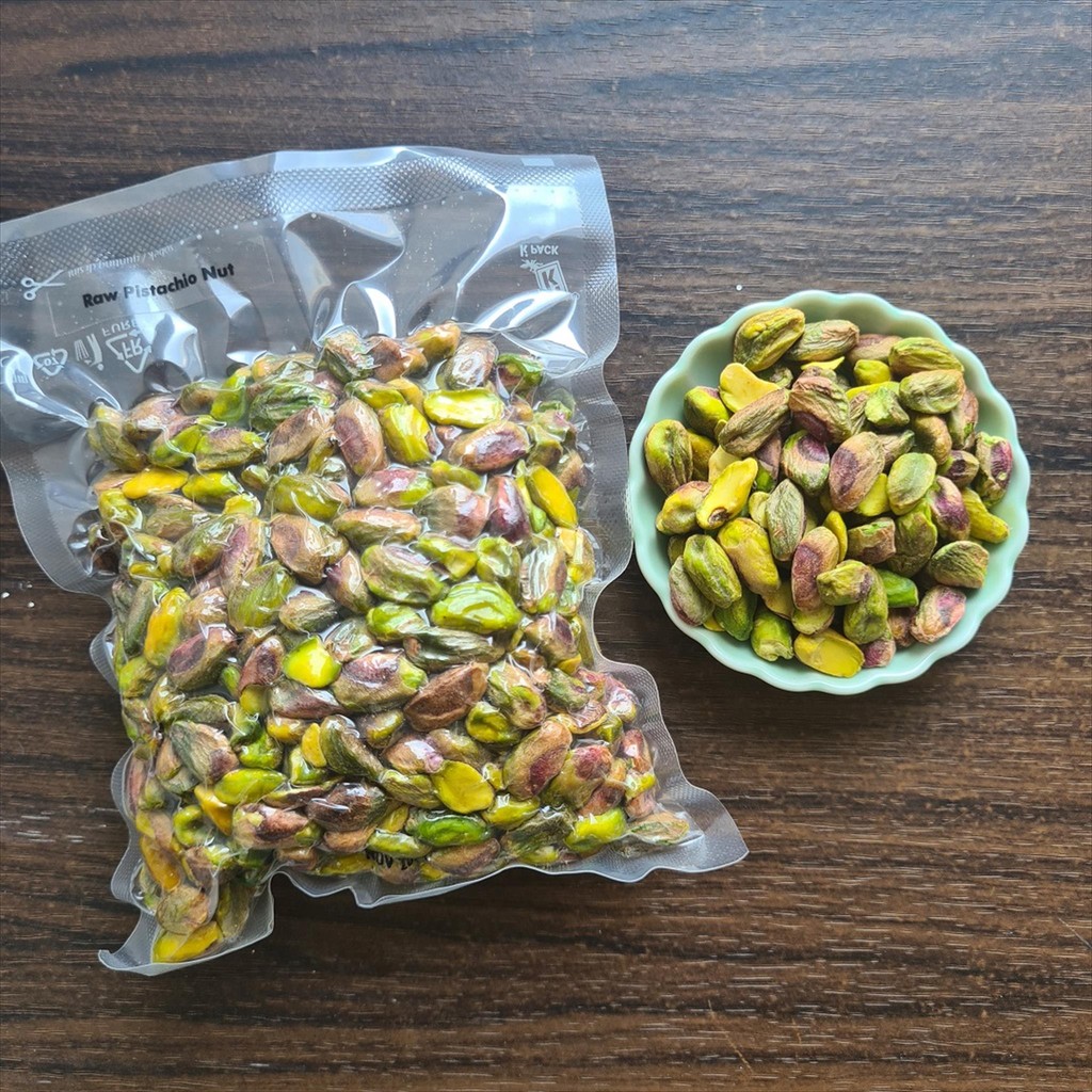 

Pistachio Raw Kupas Kulit Origin USA ( Kacang Arab Pistasio Fustuk Mentah ) 100g