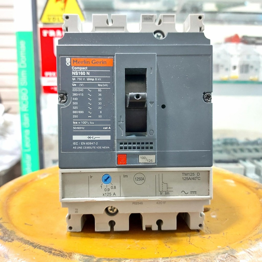 MCCB MERLIN GERIN NS160N 3P 125A & 160A