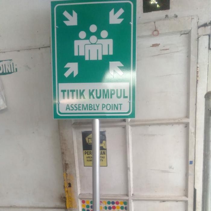 Rambu Titik Kumpul dan Tiang Custom