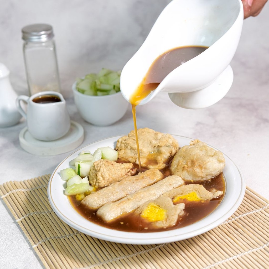 

Hanin Pempek Frozen Medan 200 Gr, Mpek Mpek Adaan, Mpek2 Lenjer, Empek Empek Kapal Selam dan Kulit