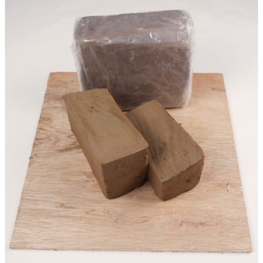 

[RS] Tanah Liat 1kg 1 Kilogram Lempung Kerajinan Prakarya Art Seni Kesenian Kertakes Perlengkapan Peralatan