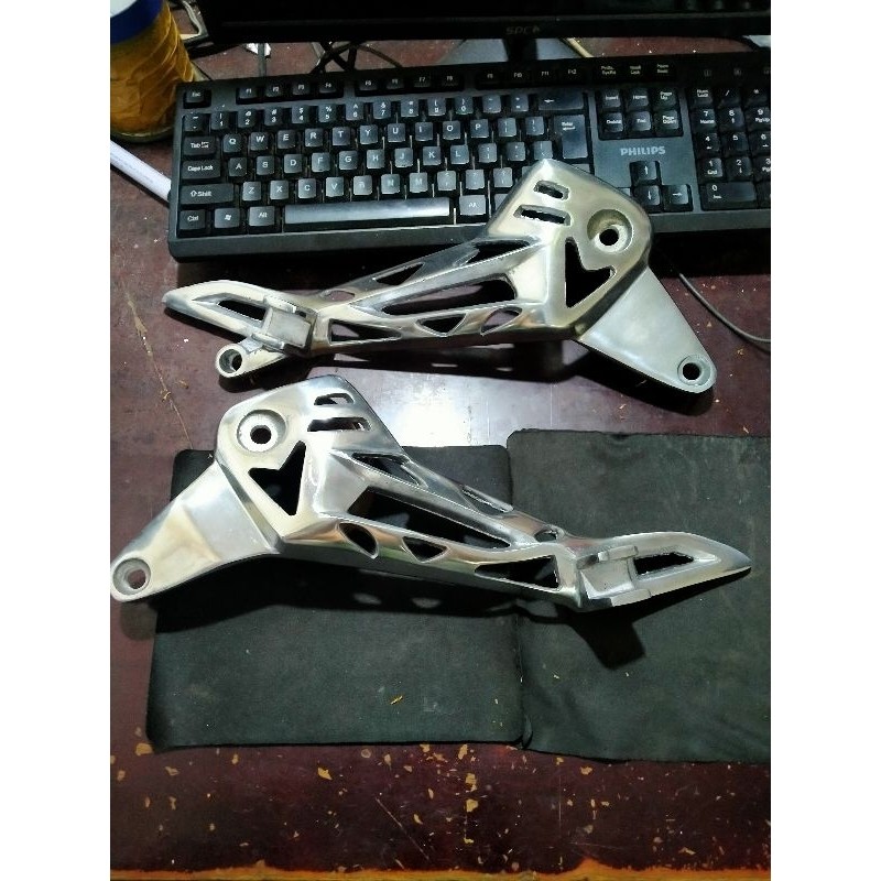 power postep belakang SupraX 125 DD footstep SupraX 125 DD coak racing full almunium