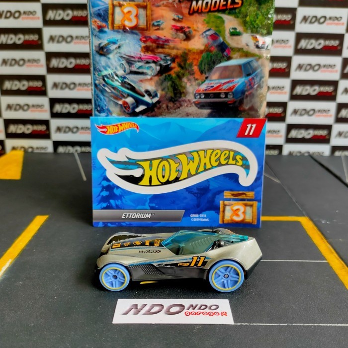 SP99 Hot Wheels Ettorium Silver New Loose - 2020 Mystery Models