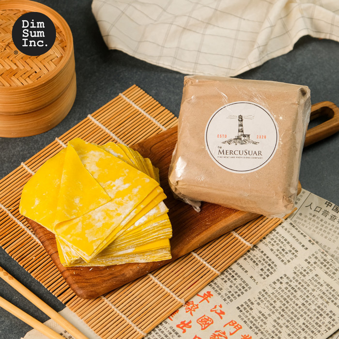 

Kulit Pangsit Dimsum Premium Dumpling Wrapper 10 X 10 Cm by Dimsum Inc