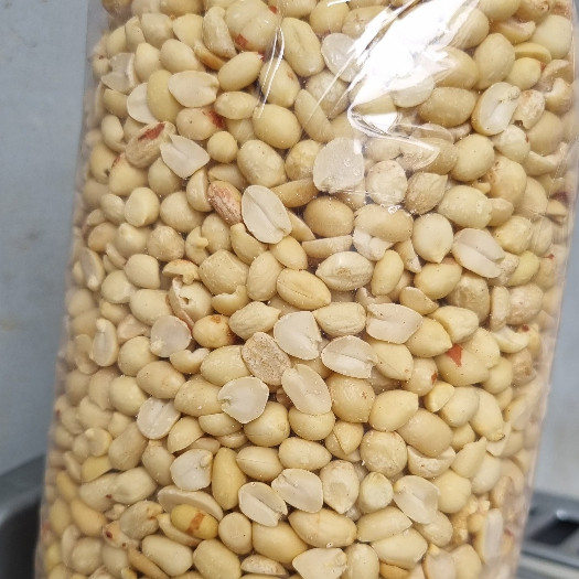 

Kacang Tanah Kupas Kecil Mentah 61/71