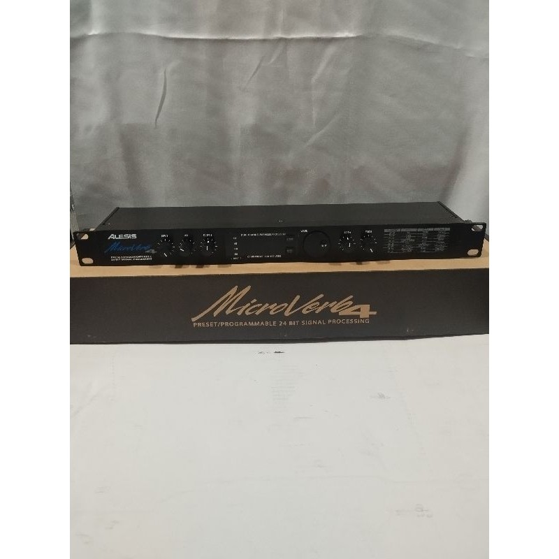 EFFECT VOCAL ALESIS MICROVERB4 MADE IN TAIWAN ALESIS MICROVERB 4 KUPING BESI