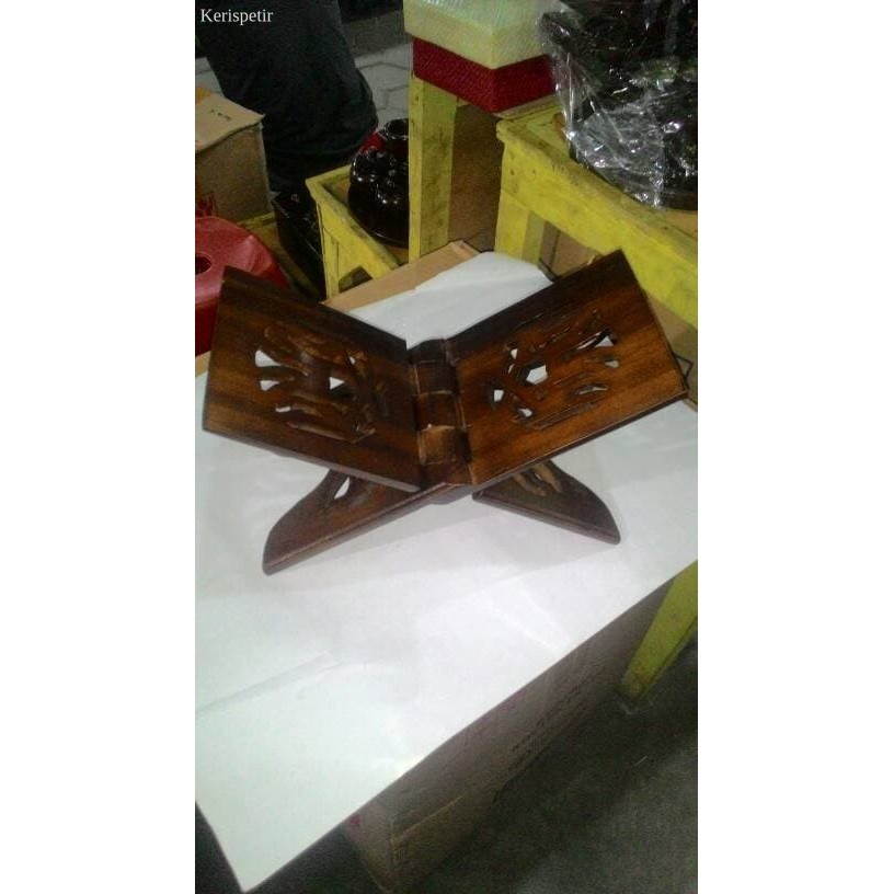 

Rekal Ukir Kayu Jati-Alas Al Quran-Tempat Baca Al Quran-Ukuran Kecil. murah laris