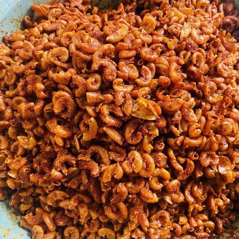 

MAKARONI BANTAT KRIUK EXTRA PEDAS DAUN JERUK ISI 1KG PROMO