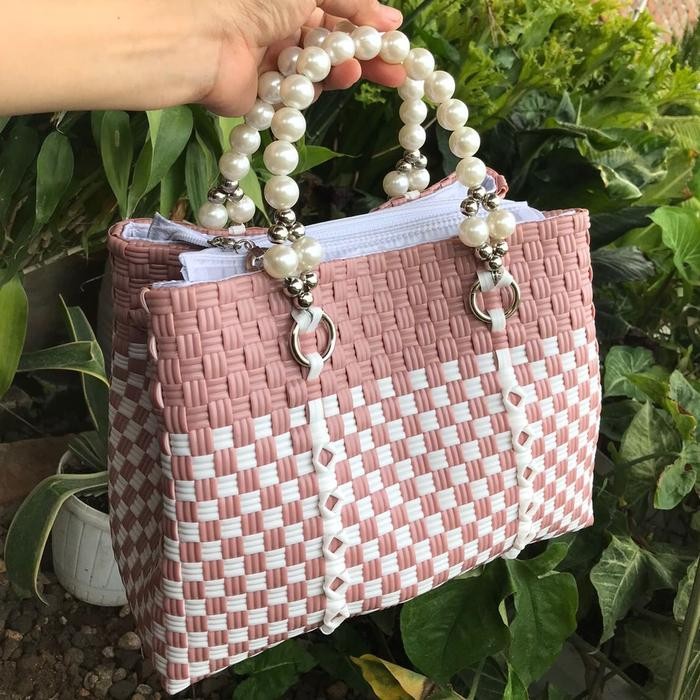 Promo [FREE AKSESORIS] Tas Anyaman Plastik Jali Premium Resleting Furing Tas Wanita Murah M Patty - 