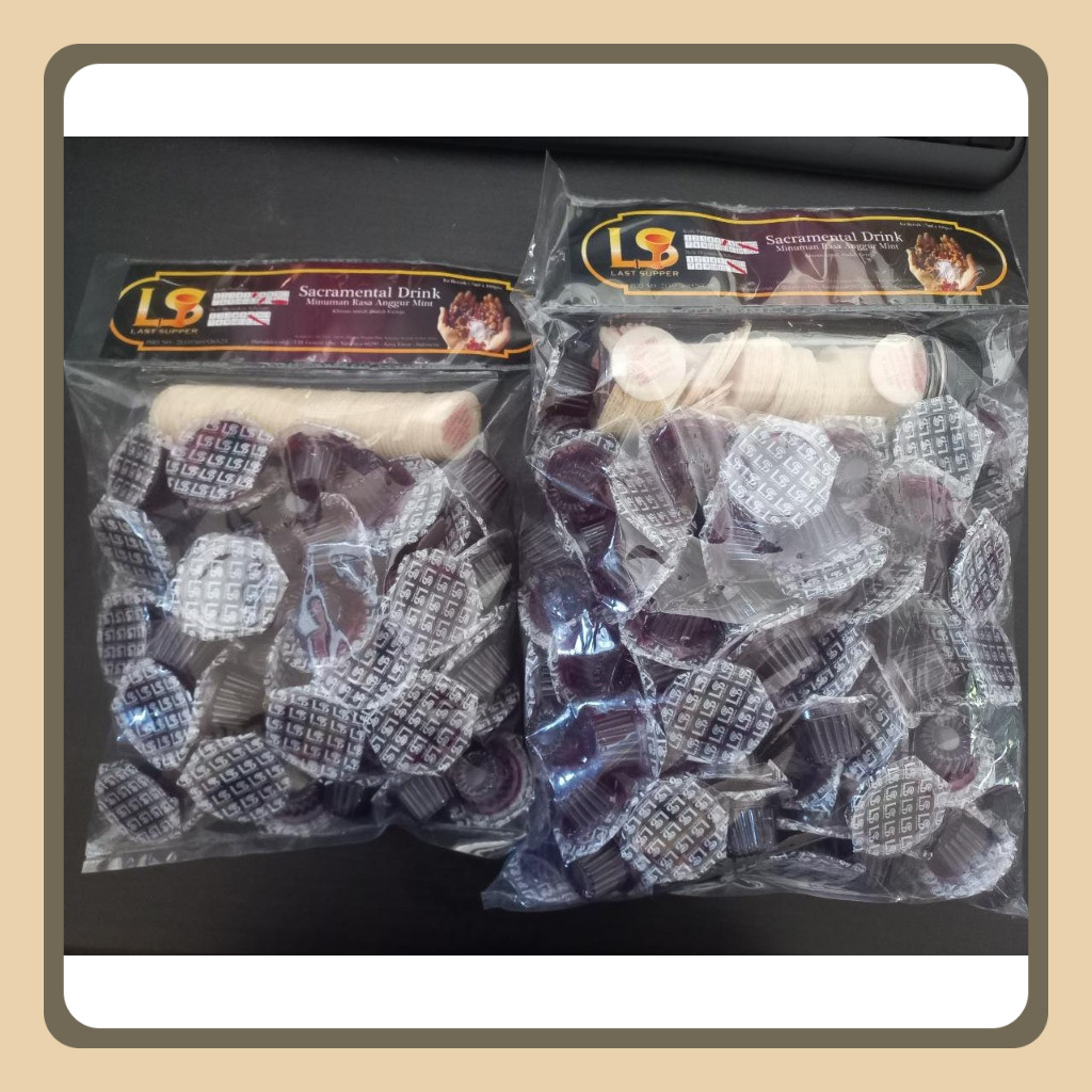 

Paket Anggur dan hosti ayat perjamuan kudus /Anggur dan roti sakramen/ anggur komuni / anggur altar ( NON ALKOHOL )