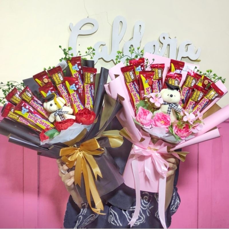 

Buket bunga coklat bengbeng wisuda