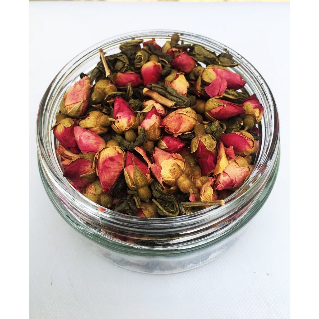 

Rose Bud and Oolong Tea Blend