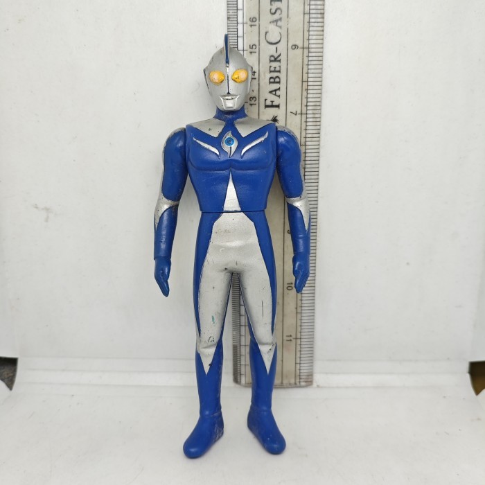 BDD Action Figure 6' UHS Ultra Hero Series Ultraman Cosmos Luna Sofubi Bandai