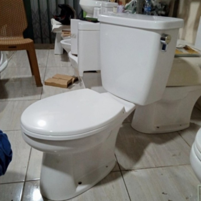 kloset duduk l toilet toto l s 516 l warna putih