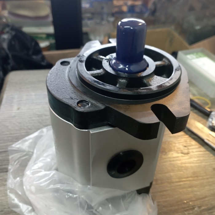 

JAGUAR GEAR PUMP HYDRAULIC HGP3A F25R / HGP3A GEAR PUMP 25CC PUMP