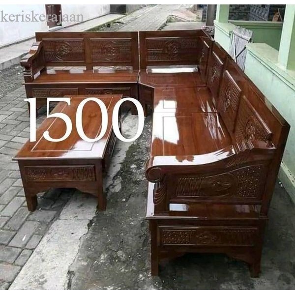 

kursi sudut dari kayu jati model flamboyan ukir bunga finishingan bk Keris sengkelat majapahit mataram kartosuro kartasura Surakarta Yogyakarta nagasasra sabuk inten keris kriss nogososro BalineseJa antik