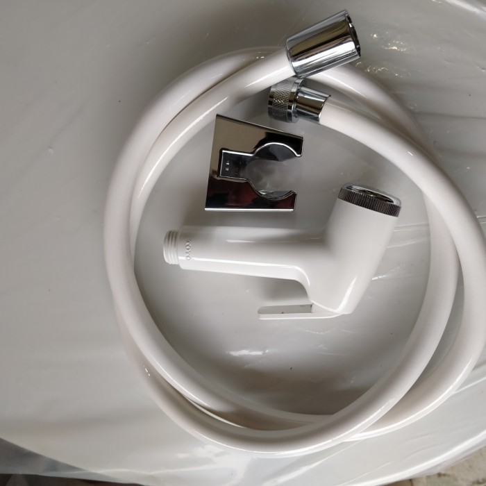 shawer cebok toto putih