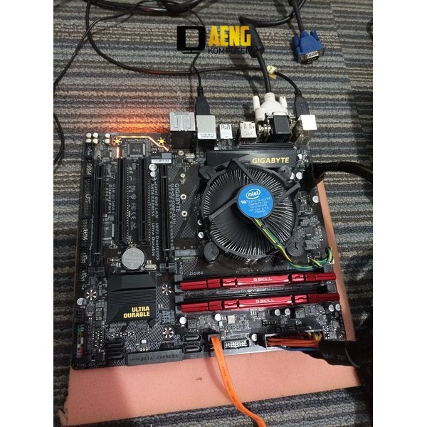 Motherboard Mainboard Mobo Pc Gaming Gigabyte B250M-D3H Sepaket Prosesor Intel Core i5 7600 3.50 GHz