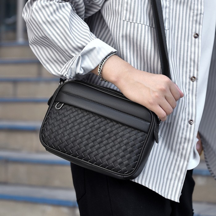 Tas Selempang Pria Waistbag Slingbag Kulit PU Leather Motif Anyam Waterproof Tas Jalan Korean Style 