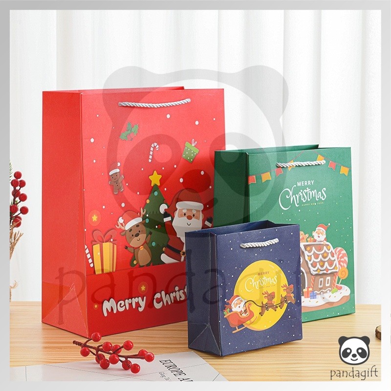 

Paper Bag Gift Souvenir Bag Natal 2025 / Paperbag Hadiah Motif Xmas Merah Merry Christmas - GG0482