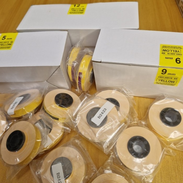 

Refill Label CATRIDGE Max Letatwin YELLOW Tape PITA STIKER KUNING LM370 LM380 LM390 LM550 Cartridge Ukuran 9mm 9 mm