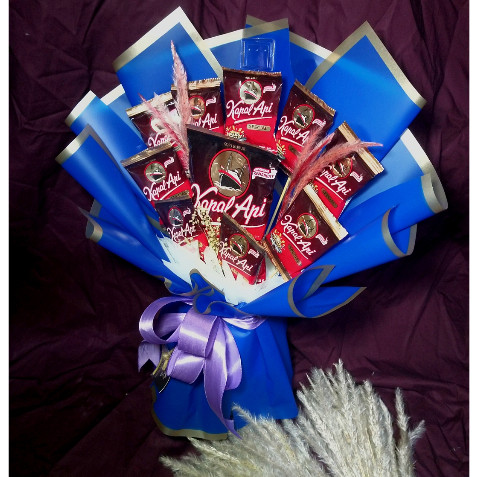 

Buket kopi murah, Good Day, Kapal api, Kopi ABC, White kopi, Nescafe. Gratis greeting card, holder card dan bebas pilih warna wraping.
