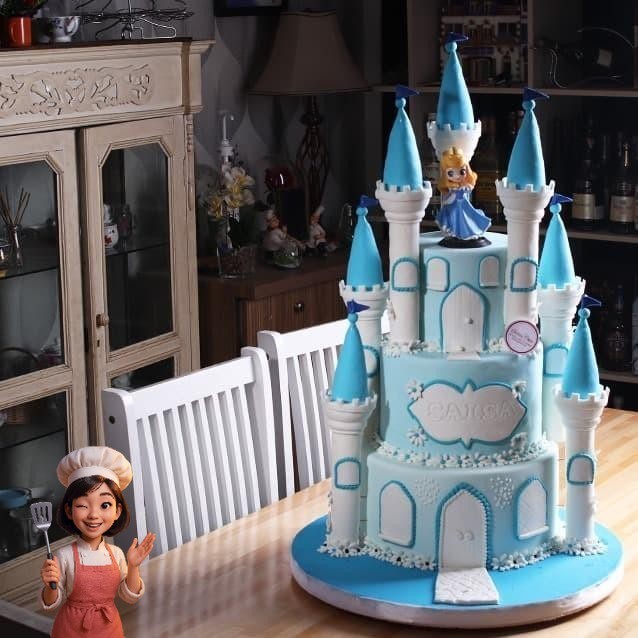

Kue Ulang Tahun Tema Frozen Castle 3 tiers Catering Malang DMT