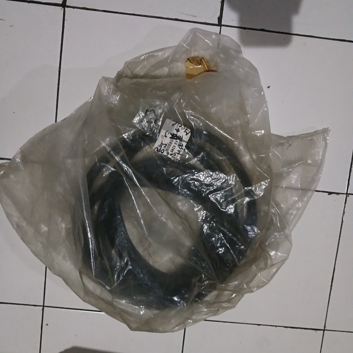 Karet Pintu Depan Kiri Peugeot 206 - Original Astra